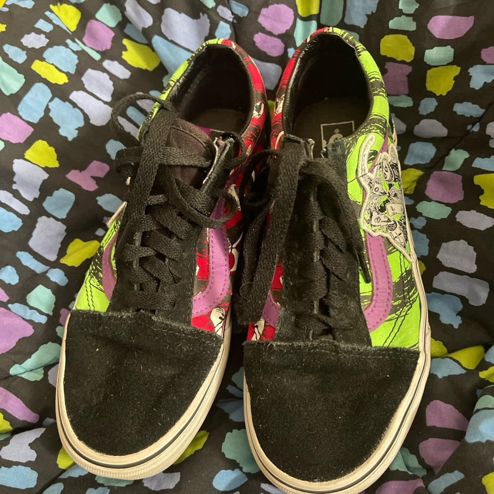Vans Kids Sneakers Disney Nightmare Before Christmas Men’s 4.5 and Women’s 6